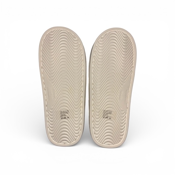 Fluffy White Slippers - Picture 3 of 3